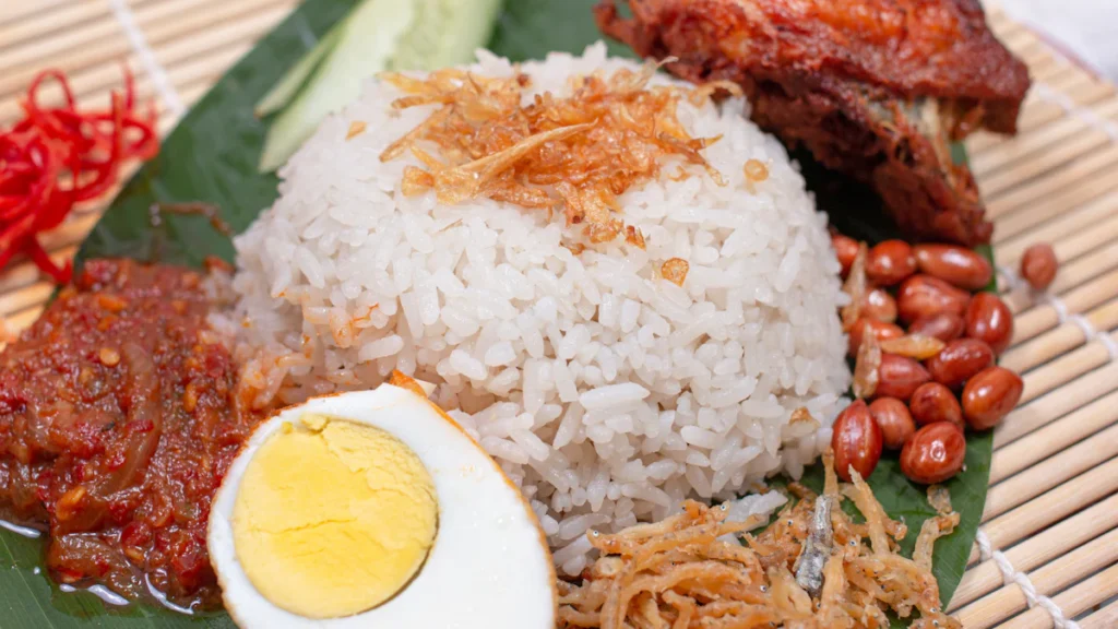 Persaingan Bisnis Tentang Nasi Padang